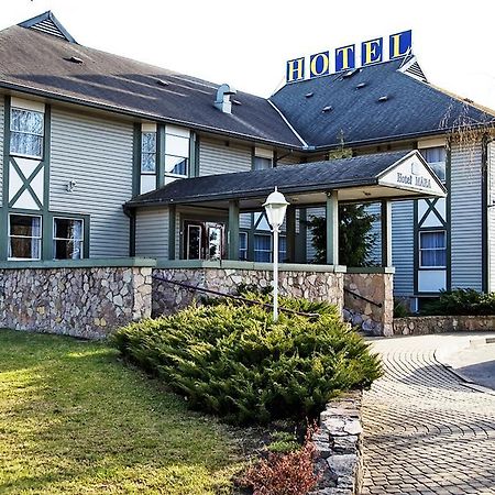 Airport Hotel Mara Рига Экстерьер фото
