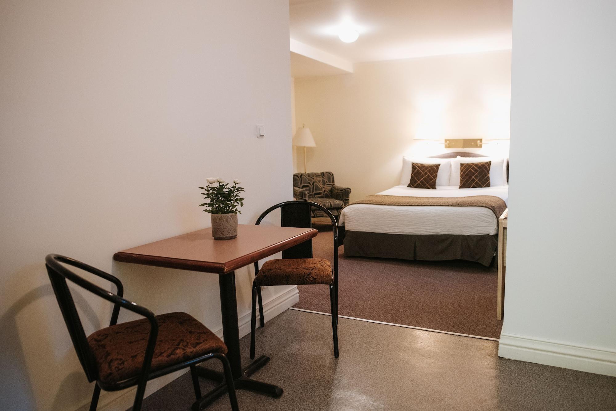 Airport Hotel Mara Рига Экстерьер фото