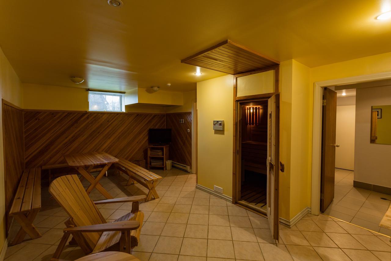 Airport Hotel Mara Рига Экстерьер фото